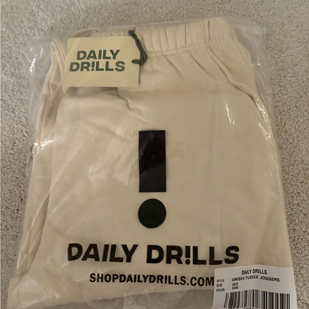 Daily Drills Unisex Fleece Joggers in Sand BRAND NEW